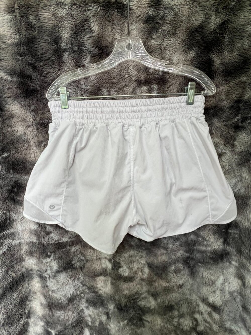 Lululemon Hotty Hot High-Rise Lined Short 4", color white